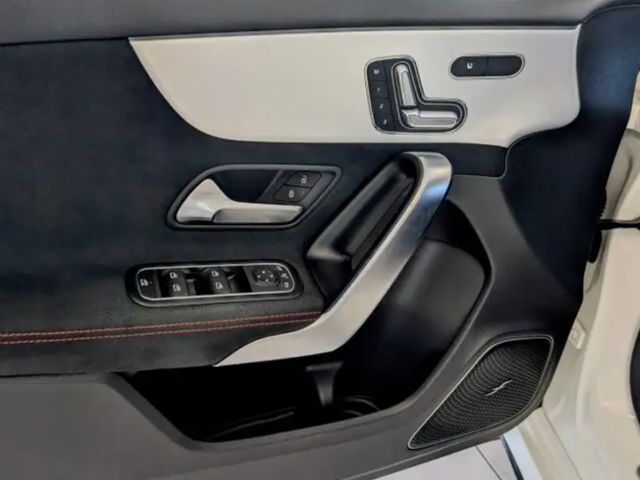 Mercedes-Benz A 35 AMG