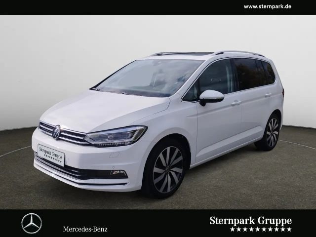 Volkswagen Touran Touran 1.5 TSI Highline Navi,Pano,AHK,R-Kam.PTS. 2021 Benzine