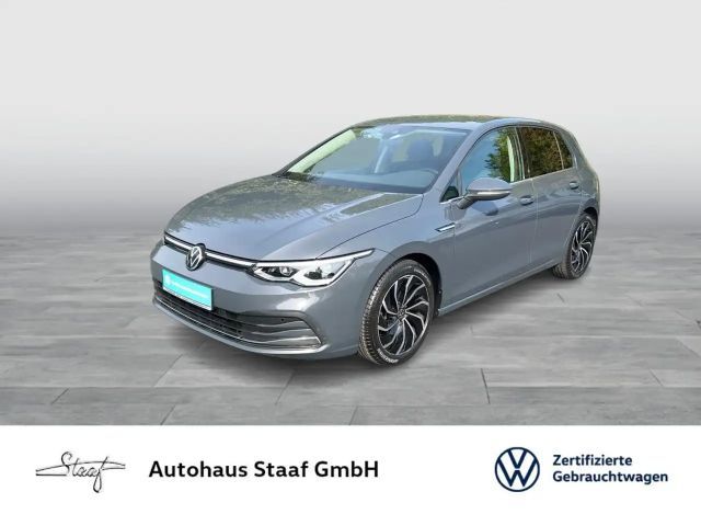 Volkswagen Golf Style 1.5 TSI 150PS 6-GANG DCC+LED Plus+ SIDE ASSIST 2022 Benzine
