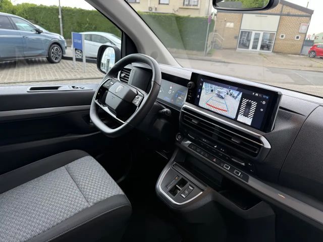 Peugeot Traveller
