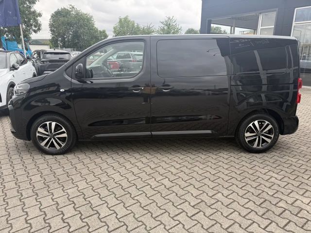Peugeot Traveller