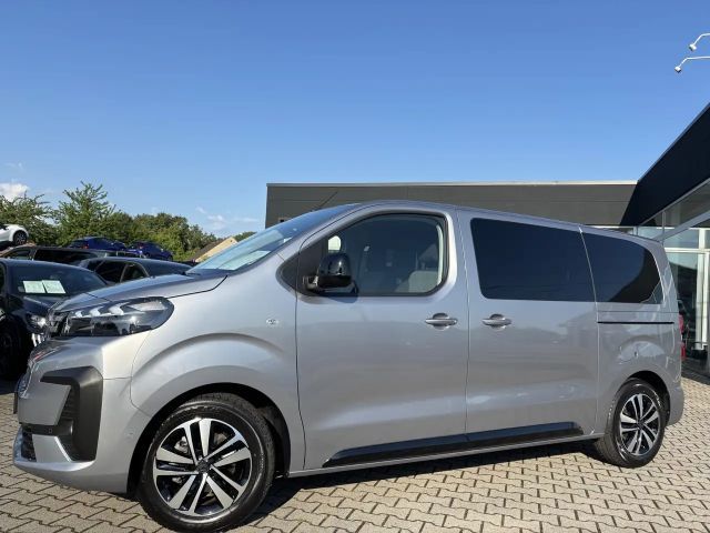 Peugeot Traveller