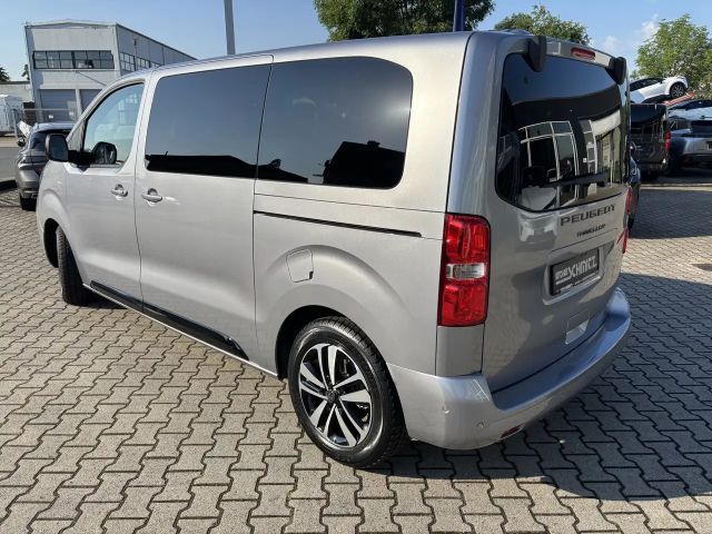 Peugeot Traveller