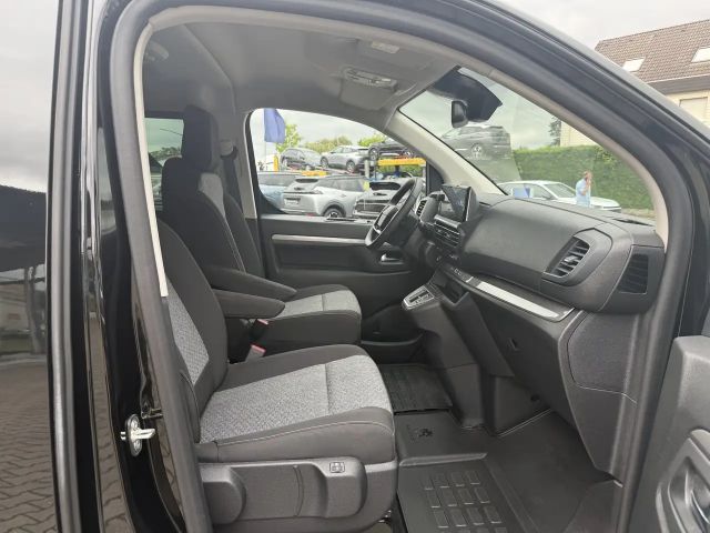 Peugeot Traveller