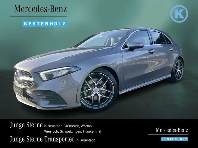 Mercedes-Benz A 250 AMG*KAMERA*AHK*STANDHZ*BURM*LED*SHZ*AMBIEN AMG Line Navi/Standheizung/Autom./Klima/Park-Assist./Sitzhzg./MF-Lenkrad 2023 Benzine