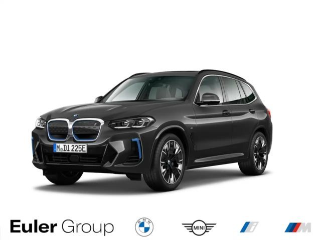 BMW iX3 M-Sport Impressive Sportpaket HUD AD AHK-klappbar 2023 Elektrisch