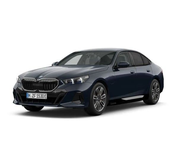 BMW 550 e xDrive M Sportpaket Klimaaut. AHK 2025 Hybride / Benzine