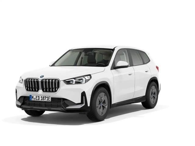 BMW iX1 xDrive30 Adaptives Fahrwerk Komfortzugang 2023 Elektrisch