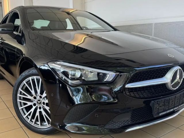 Mercedes-Benz CLA 200 d 1.Hand Widescreen Kamera Tempo Touch Navi ALU 2022 Diesel