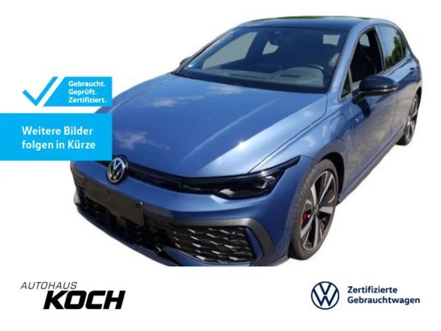 Volkswagen Golf GTE VIII GTE Navi LED AHK Kamera Pano 2025 Hybride / Benzine