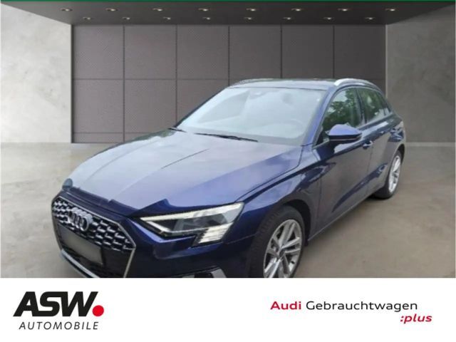 Audi A3 advanced 40 TFSI e  LED NAVI SHZ VC 2022 Hybride / Benzine