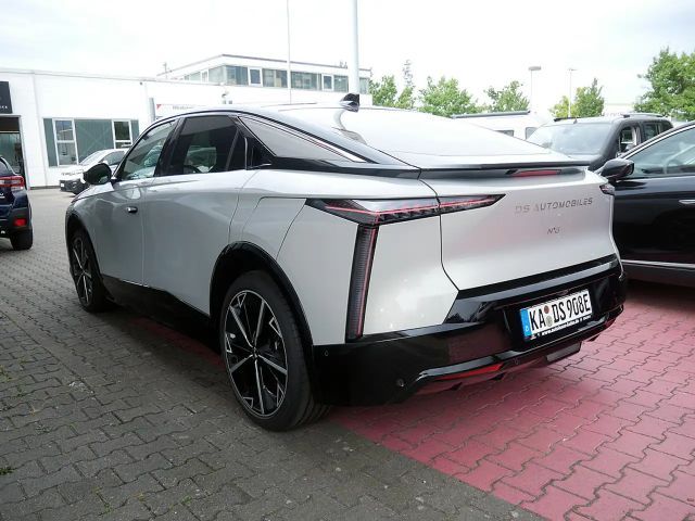 DS N°8