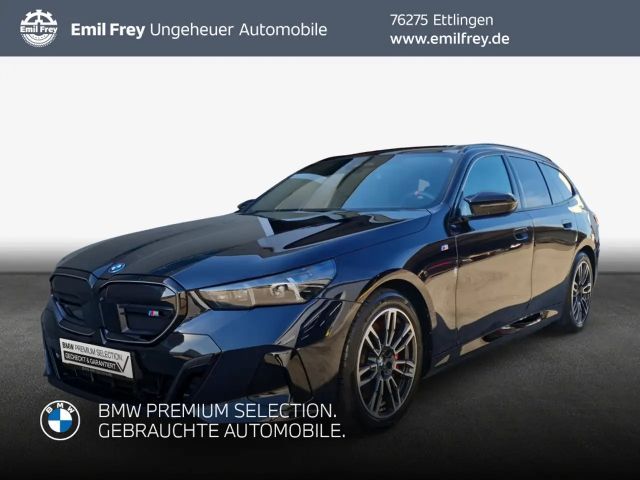 BMW i5 M60 Touring M-PaketPro AHK Pano H&K LED 2025 Elektrisch