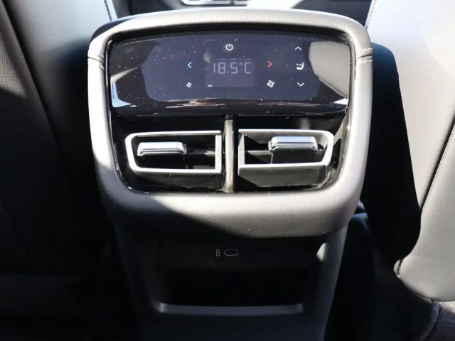 Mazda 6e