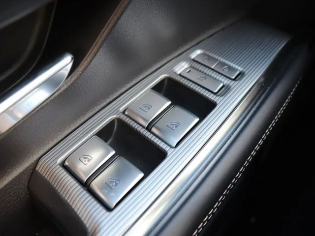 Mazda 6e
