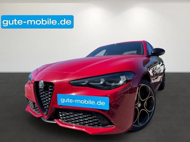 Alfa Romeo Giulia Intensa Q4 | Technologie-Paket | CarPlay 2026 Benzine