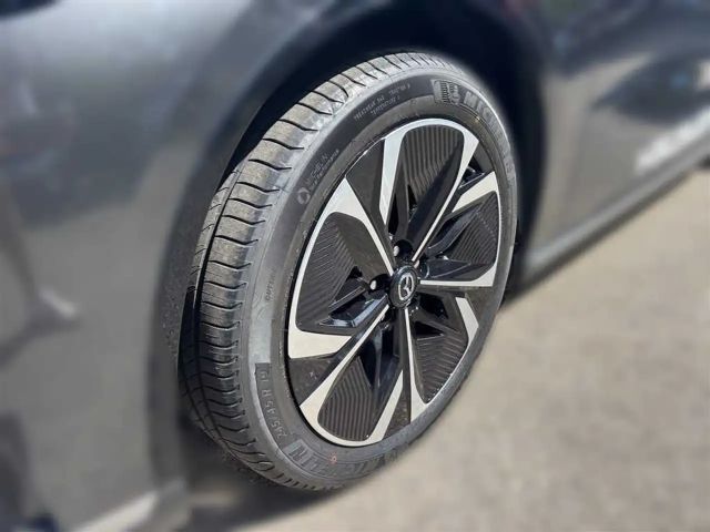 Mazda 6e