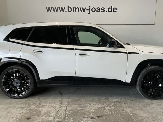 BMW XM