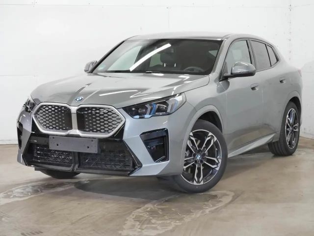 BMW iX2 xDrive30 |Aktivsitz |M Sportpaket |19 M LMR 2026 Elektrisch