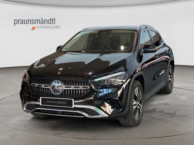 Mercedes-Benz GLA 250 e Progressive AHK/Pano/RFK/LED/Totwi/18" 2025 Hybride / Benzine