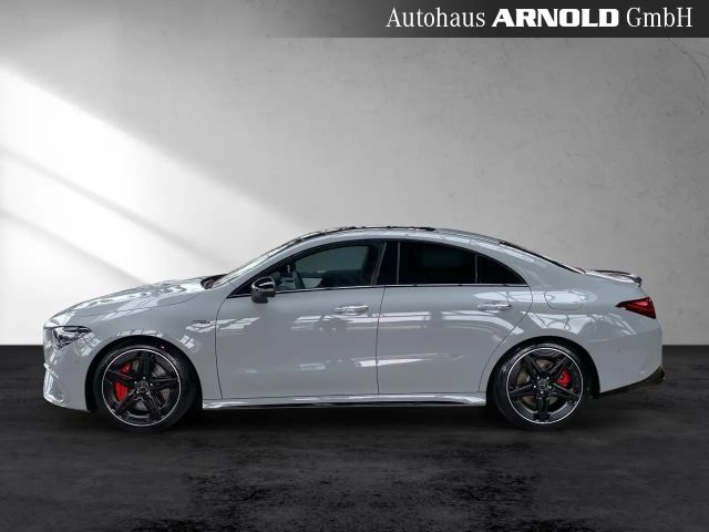 Mercedes-Benz CLA 45 AMG
