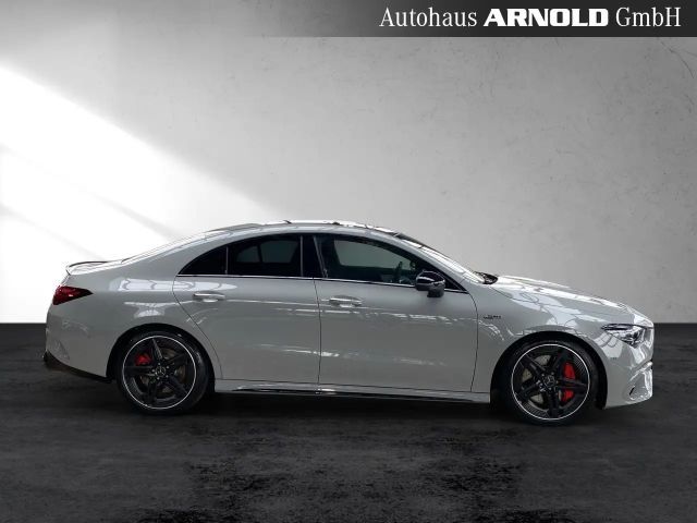 Mercedes-Benz CLA 45 AMG