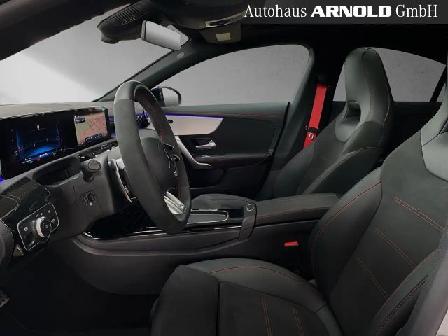 Mercedes-Benz CLA 45 AMG
