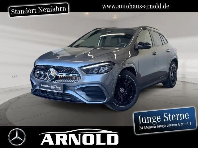 Mercedes-Benz GLA 220 4M AMG-Line 20" Night-P. LED Navi Sitzh. AMG Line AMG Styling/Night-Paket/KeylessGo/Autom./Klima/Sitzhzg./Park-Assist. 2025 Benzine