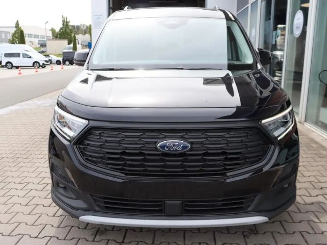 Ford Grand Tourneo