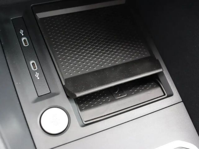 Ford Grand Tourneo