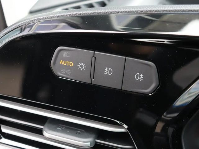 Ford Grand Tourneo
