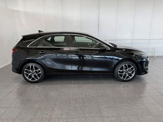 Kia Ceed / cee'd
