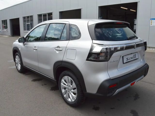 Suzuki S-Cross