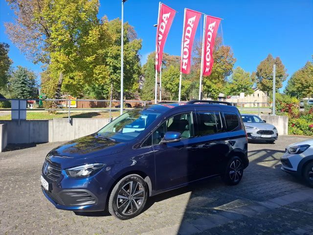 Mercedes-Benz T-Klasse 180 standard Edition (420.863) 2025 Benzine