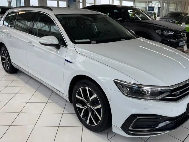 Volkswagen Passat Variant GTE 1.4 PLUG IN HYBRID 2022 Hybride / Benzine