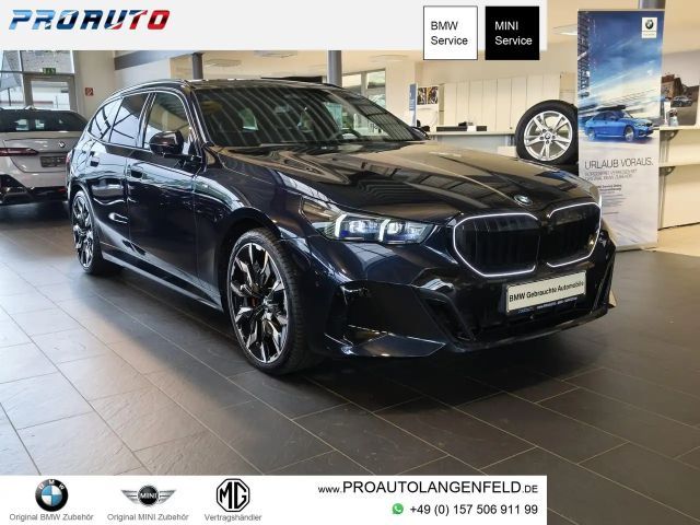 BMW 520 i Tour.M Sport Pro AHK/HUD/Pano/360°/B&W 2025 Benzine