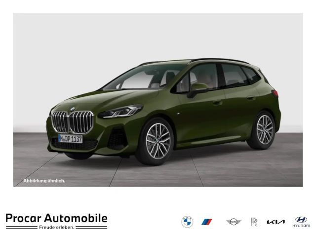 BMW 220 i Active Tourer M Sport NAVI+HUD+AHK+LED+RFK+DAB+H 2022 Benzine