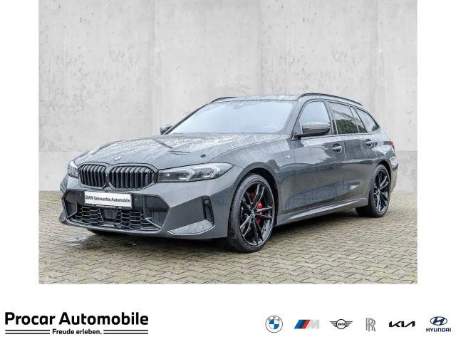 BMW 330 i xDrive Touring M Sport Pro PANO ACC PA+ AHK HuD 2023 Benzine