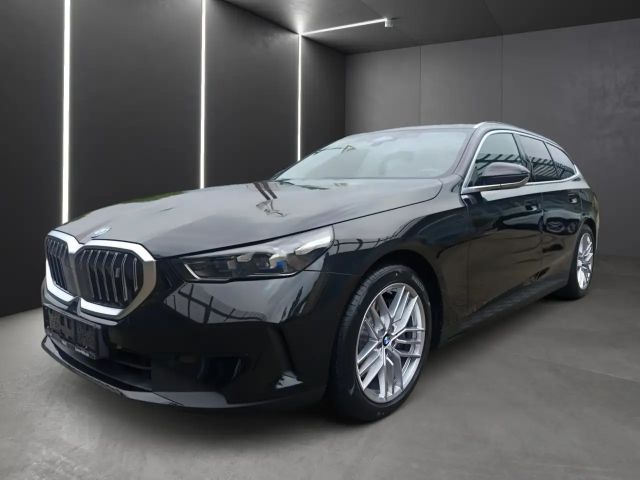 BMW i5 eDrive40 HARMAN/KARDON+19"LM+SSV+LED ADAPTIV+DRIVI 2026 Elektrisch
