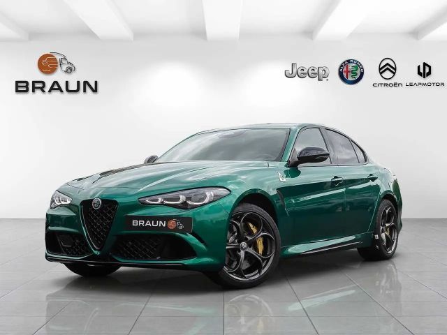 Alfa Romeo Giulia 2.9 V6 Bi-Turbo Quadrifoglio ORO 11/83 2026 Benzine