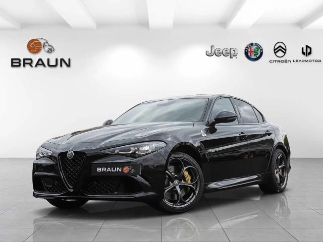Alfa Romeo Giulia 2.9 V6 Bi-Turbo Quadrifoglio ORO 19/83 2026 Benzine