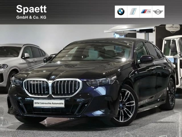 BMW 530 e Lim. M Sport Adp.LED HarmKar DrivAssProf. 360° 2024 Hybride / Benzine