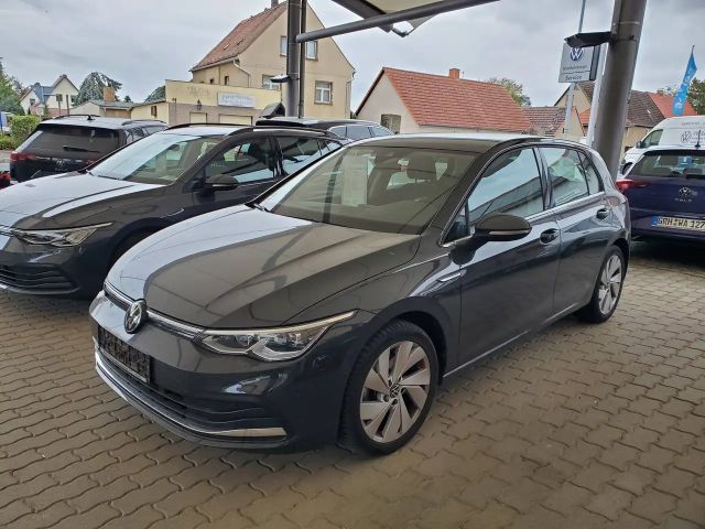 Volkswagen Golf Style 1,5 eTSI DSG Navi Business-Premium ParkAssist 2023 Benzine