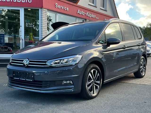 Volkswagen Touran United Start-Stop AHK SHZ BT Carplay 2021 Benzine