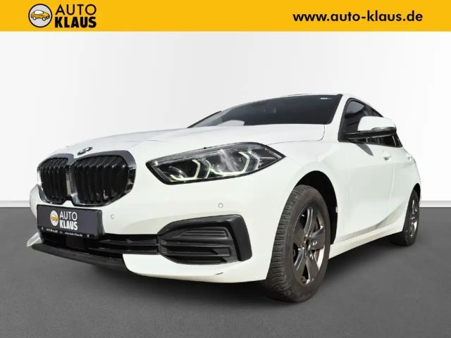 BMW 118 i Advantage Navi CarPlay LED PDC Sitzheizung Lenkr 2024 Benzine