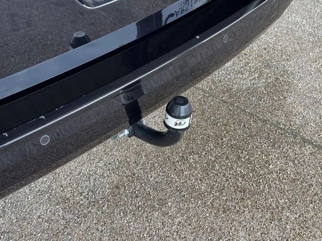 Ford Grand Tourneo