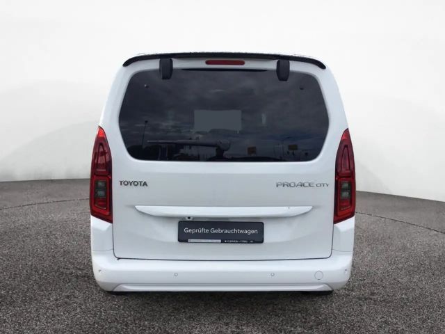 Toyota Proace City
