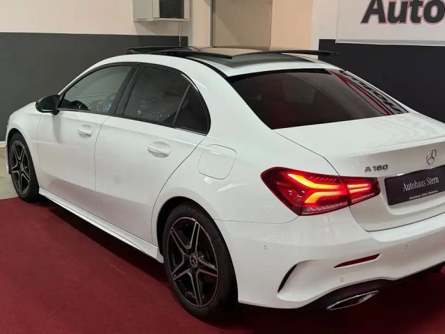 Mercedes-Benz A 180