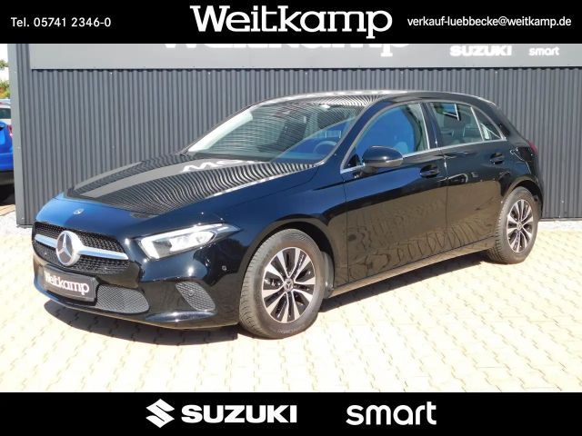 Mercedes-Benz A 180 d EURO 6d Automatik LED-High Leder Sitzhzg. Style Design- und Ausstattungslinie Standard/Licht- und Sicht-Paket/Klima 2023 Diesel