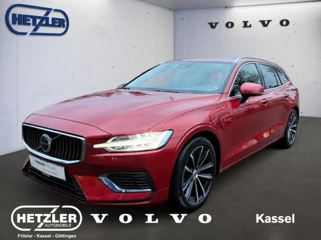 Volvo V60 Recharge Core Recharge PlugIn Hybrid T6 AWD 8-Gang 2022 Hybride / Benzine